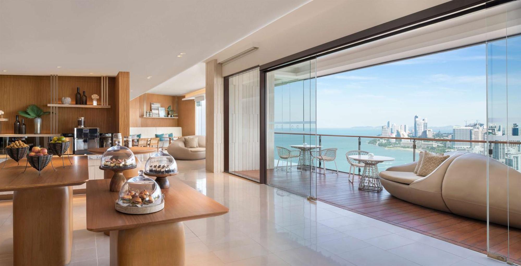 Executive King Room Ocean Front