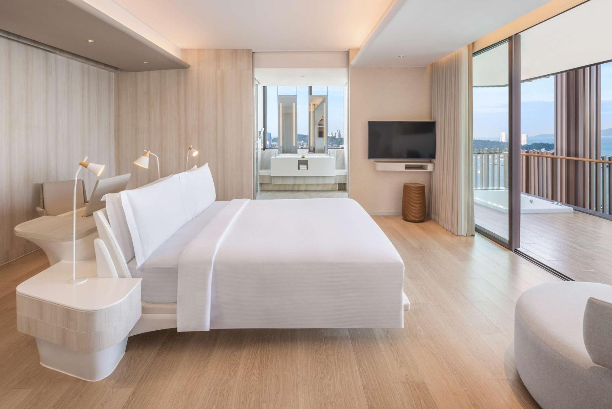 King Prestige Ocean Suite