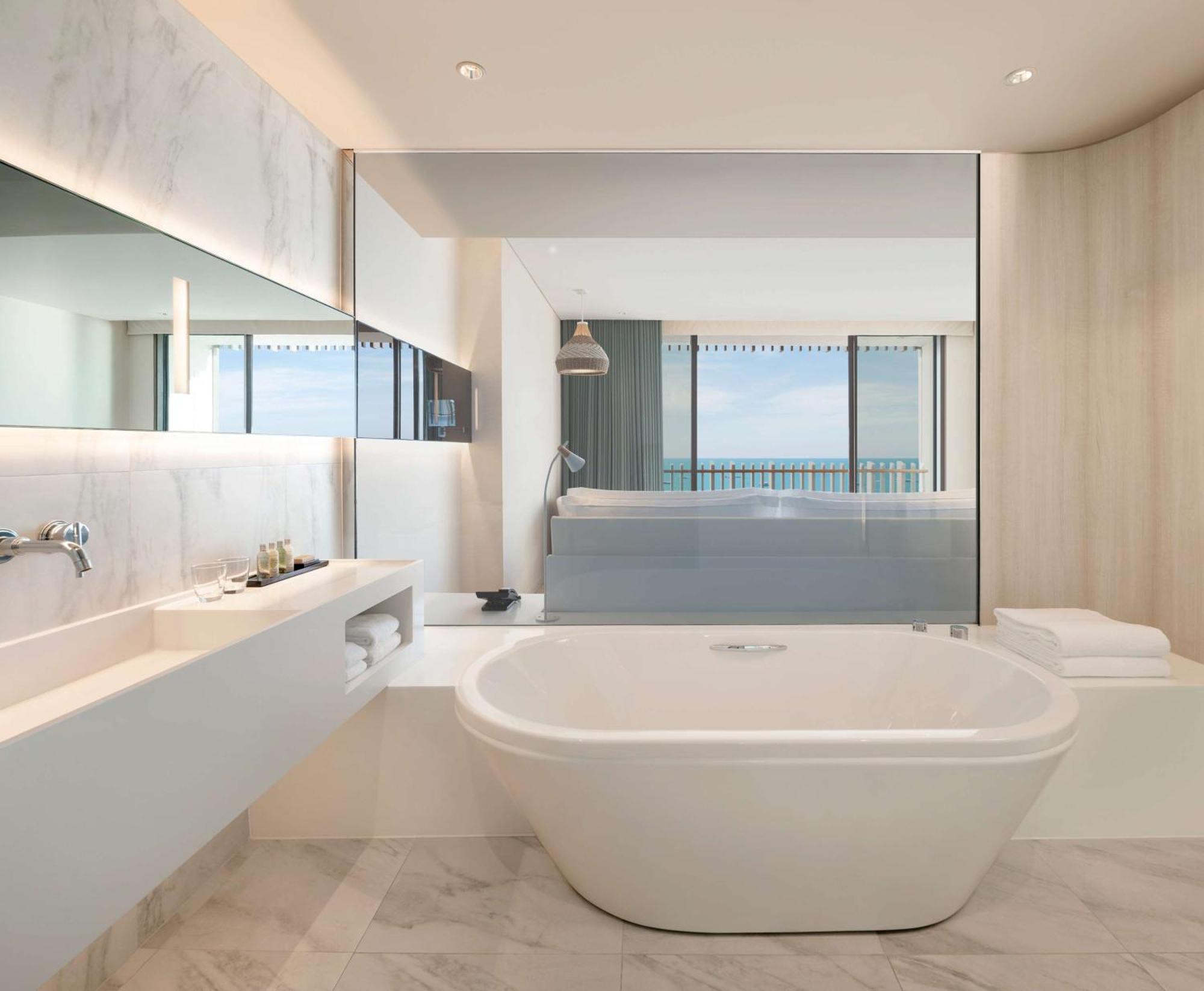 Executive King Room Ocean Front